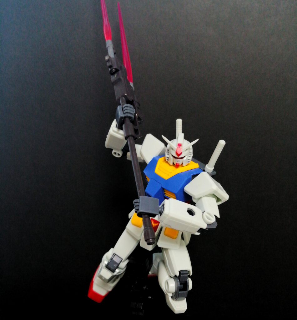 襲いかかるガンダム!