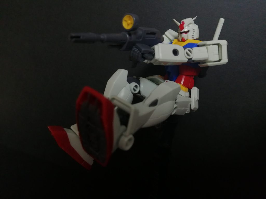 横からちょっと無理やりなポーズは撮る角度で誤魔化したい