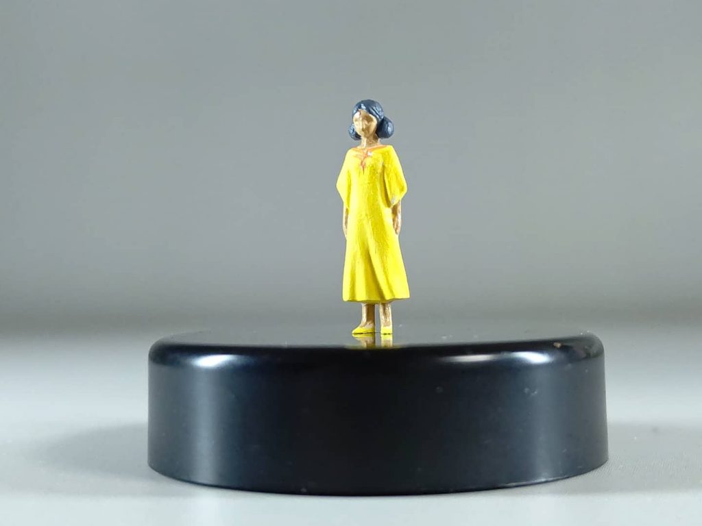 1/100 ララァ・スン–3枚目/制作者：滝 由佳理