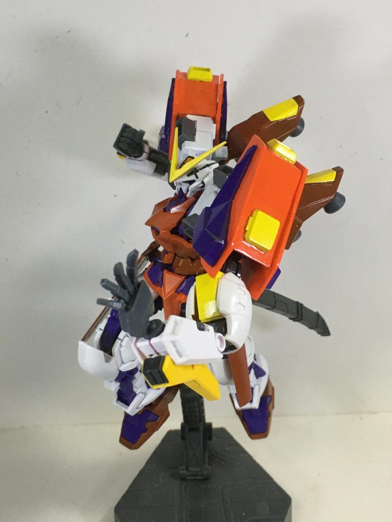 パワーで殴る。それを体現したような感じになってます。