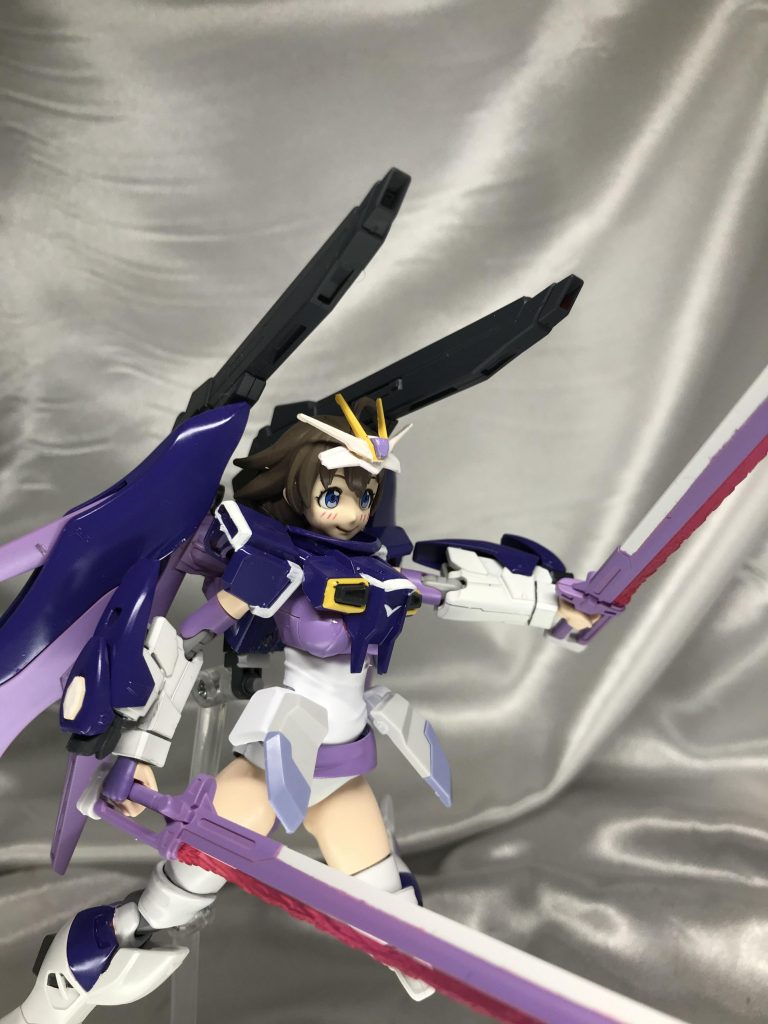 背部レールガン?ちょっと太いかな~と思ったのですが細いと対艦刀に負けてしまうのでインパクト重視で。