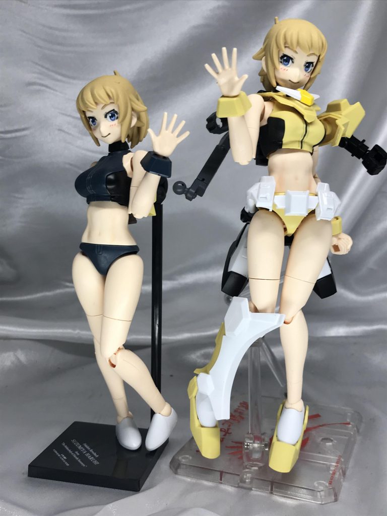 左の子はパーツ取りのためにもう一体買った子です。こちらは作業机に飾って作者のモチベアップに大変貢献しております。