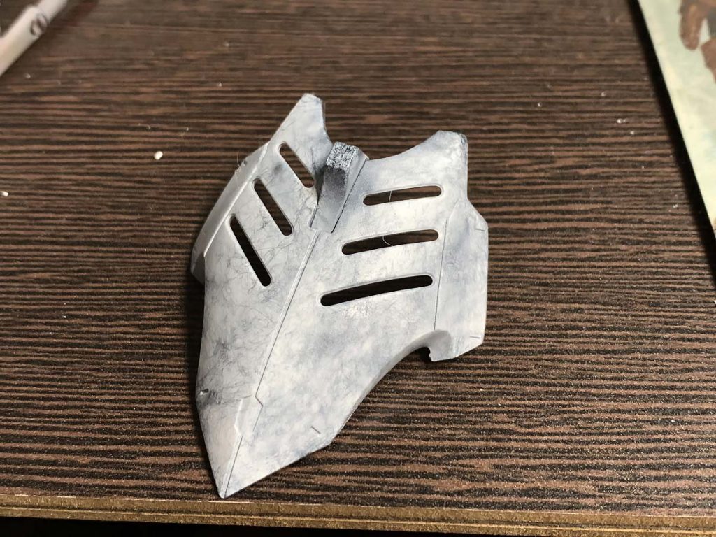 塗装は黒立ち上げです。