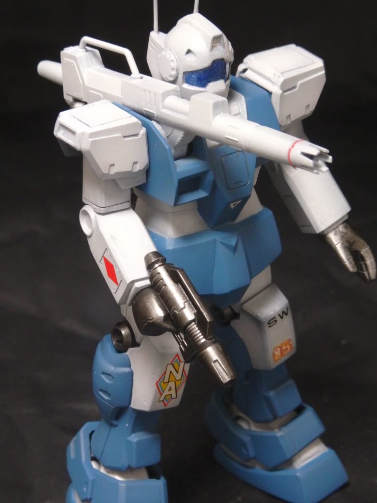 ジムキャノンパワードの武装は下記の通りです。■60mmバルカン砲■360mm高初速型ロケット砲■ビーム・スプレーガン