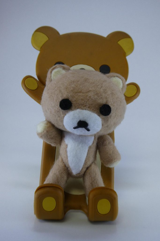 スマホスタンドに乗せると丁度良い感じです!かわいい!かなり満足できる仕上がりに作れました