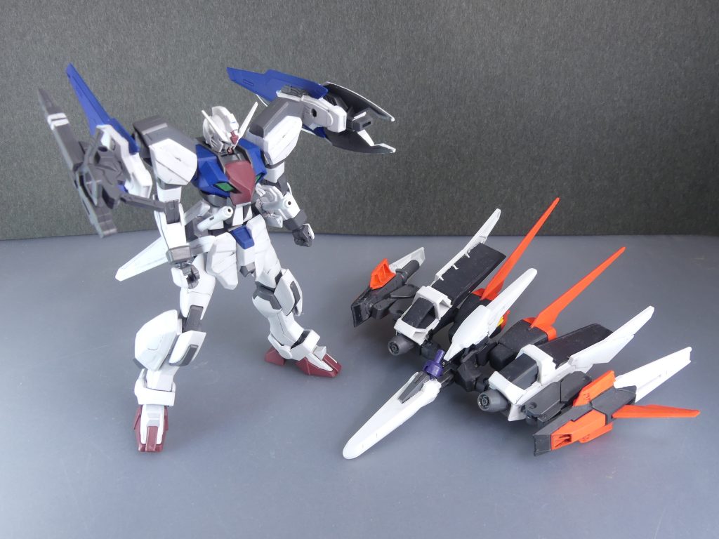 【ガンプラデータ】ベース：ＡＬネイキッド（NEX07）HGBC メテオホッパー使用：HGCE エールストライクガンダム　などトライエイジ稼働終了に時の流れを感じる筆者です。５月の稼働終了間際からWIkiの方で間違いなく忙しくなりそうなので･･･その時はお察しください。終盤の数年は任せっきりにしていましたが･･･Wikiとしての締め作業・「長き旅の終わり」をきちんと決めて終えたいので。ＡＬネイキッドの本体については前回をどうぞ。今回はストライカー部分の解説となります。