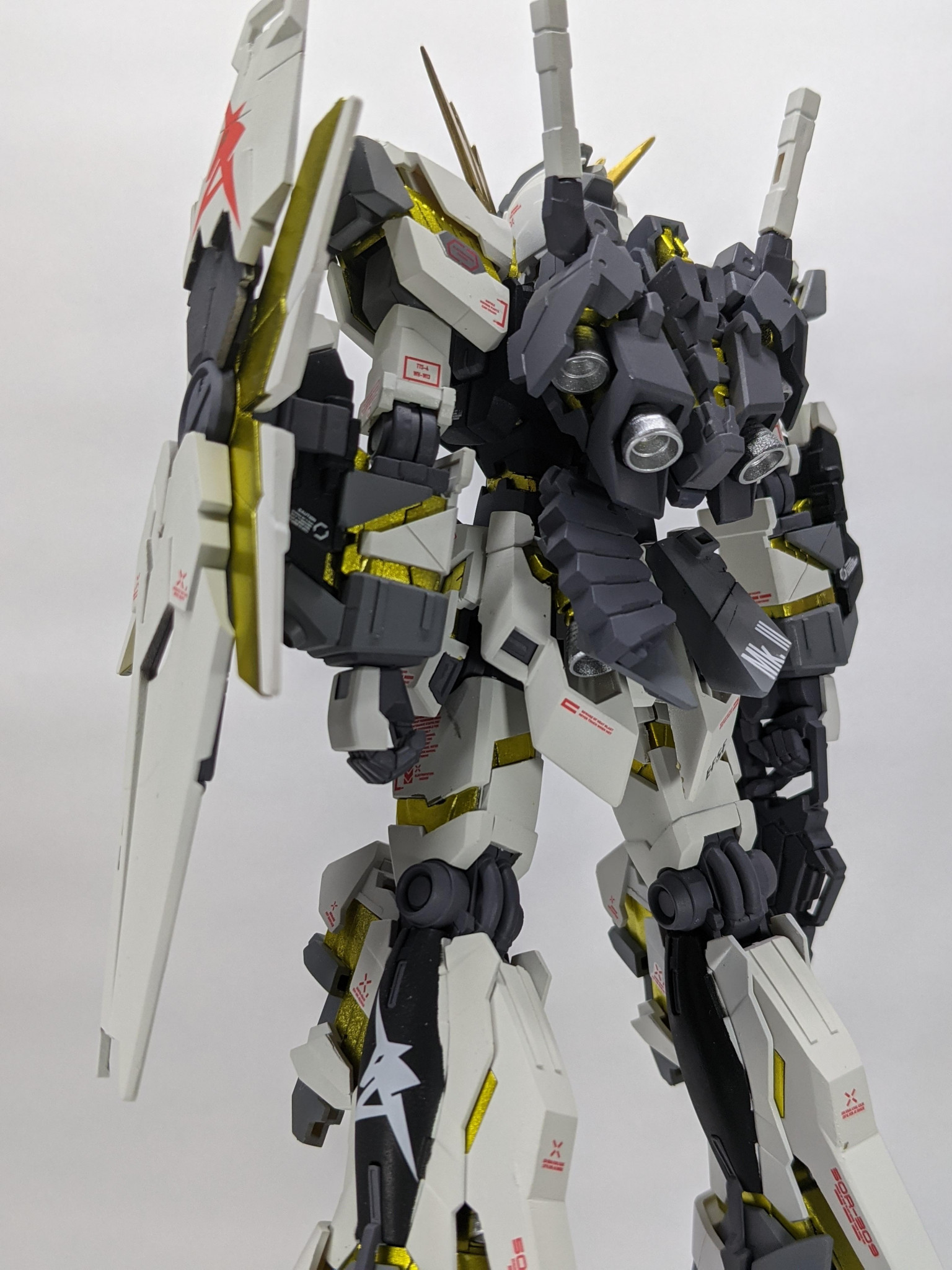 ユニコーンガンダム3号機フェネクス Nガンダムカラー R Jaga ジャガプラさんのガンプラ作品 Gunsta ガンスタ