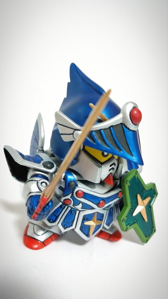 三種の神器装着。盾は前持ちに変更