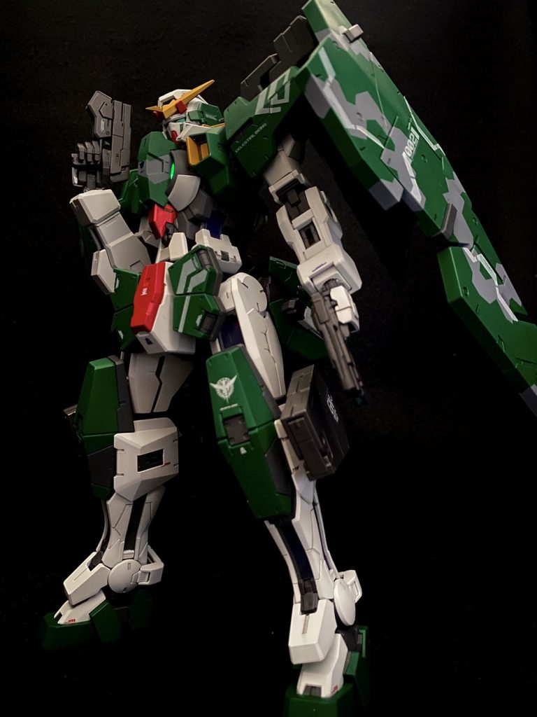 全塗装ってできたそばからドンドン塗装剥げが目立っていって精神衛生上よくない…あんまアップで見ないでくださいまし…他の神モデラーさんとかどうしてるんですかね…一切塗装剥げ作らないとか無理ゲーな気がするんですけども…