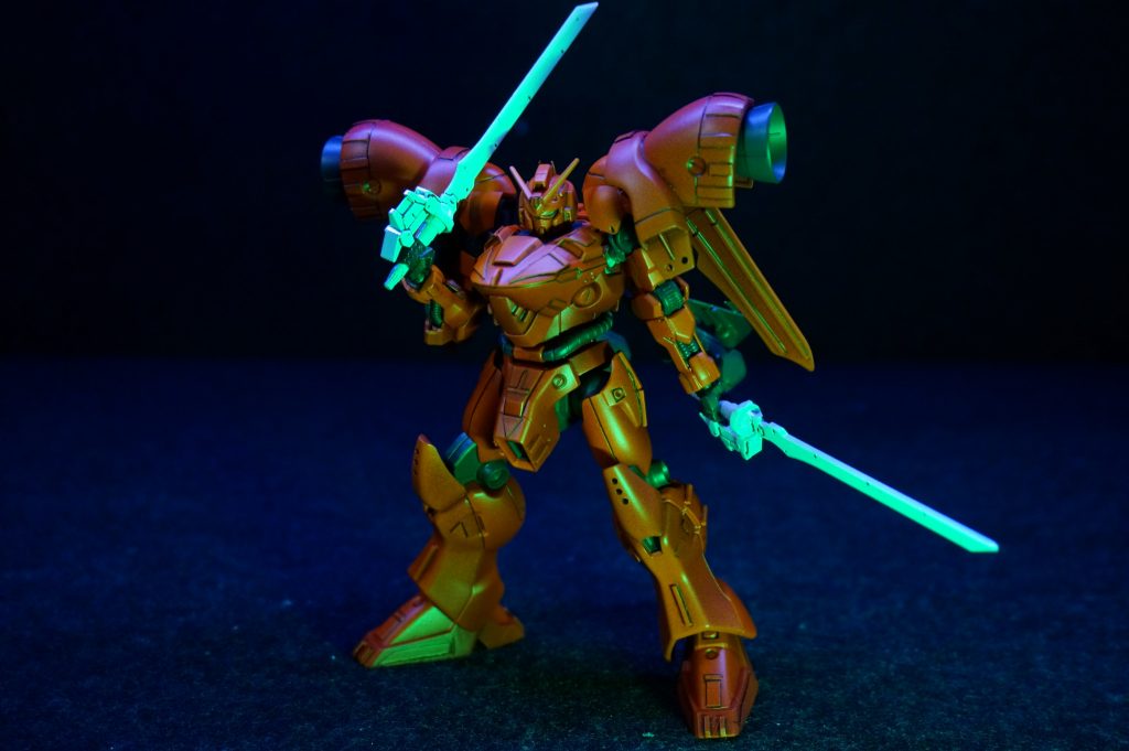 ・射撃武器は相変わらず装備しないんですね？「大量殲滅の場合は装備しますけど、普段は装備しないわね。　だって、異教徒共をちゃんと抹殺できたか　確認しないと気持ち悪いでしょ？　手応えって重要よ。」