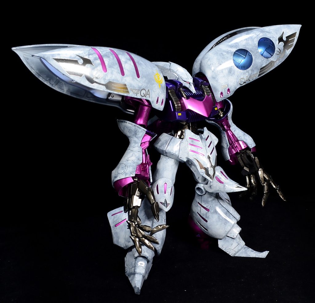 ■塗装レシピ白：ブラック(G)→EXホワイト(G)ピンク：ブラック(G)→EXシルバー(G)→GXクリアーピンク(C)紫：ブラック(G)→EXシルバー(G)→GXクリアーバイオレット(C)関節：ブラック(G)→ガンメタル(G)手、蛇腹：ブラック(G)→ガンメタル(G)→スモークグレー(C)その他：ブラック(G)→フレームメタリック2(G)墨入れ：タミヤエナメルダークグレイ、ブラッククリアー(G)→ウレタンクリアーでコート。