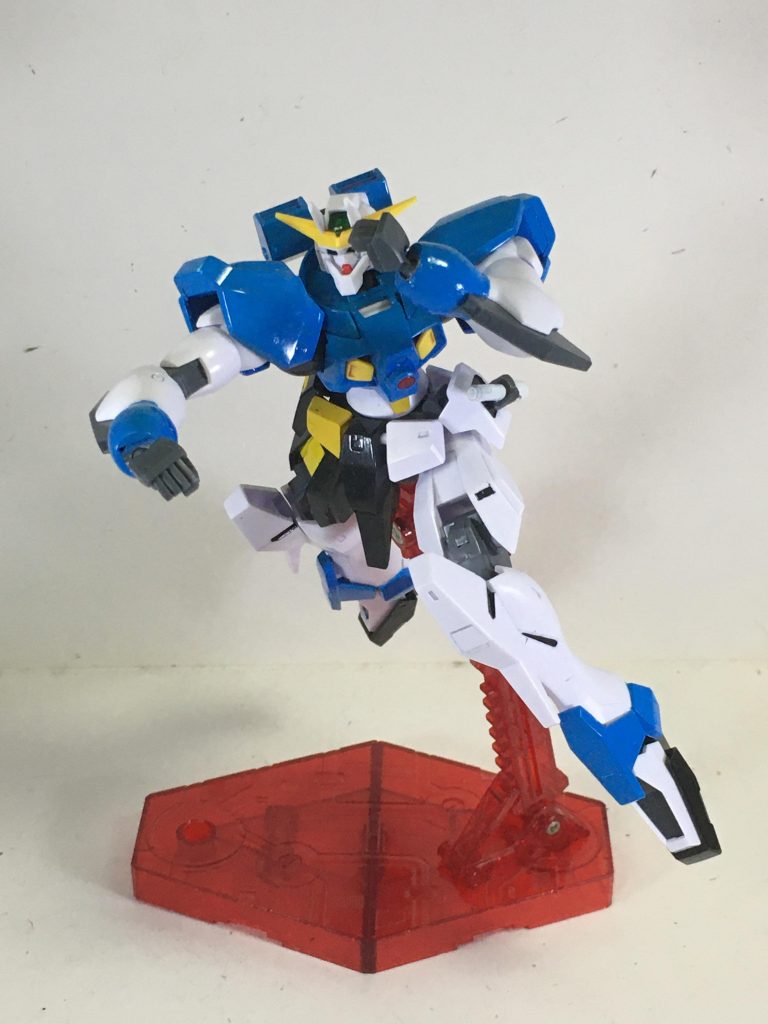 EXVSシリーズでおなじみの殴るスタイルもこんな感じに。