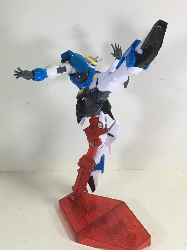 キックもかっこよく決まっています。