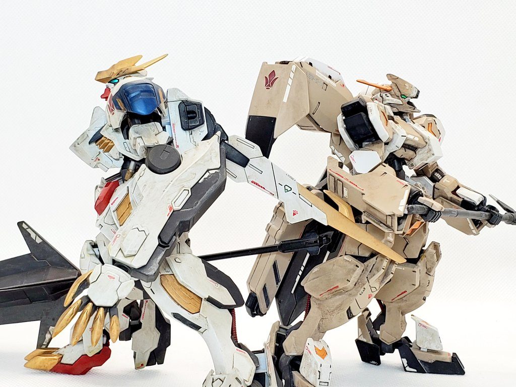 「昭弘・アルトランド、ガンダムグシオンリベイクフルシティ」「三日月・オーガス、ガンダムバルバトスルプスレクス」『行くぞ…!』