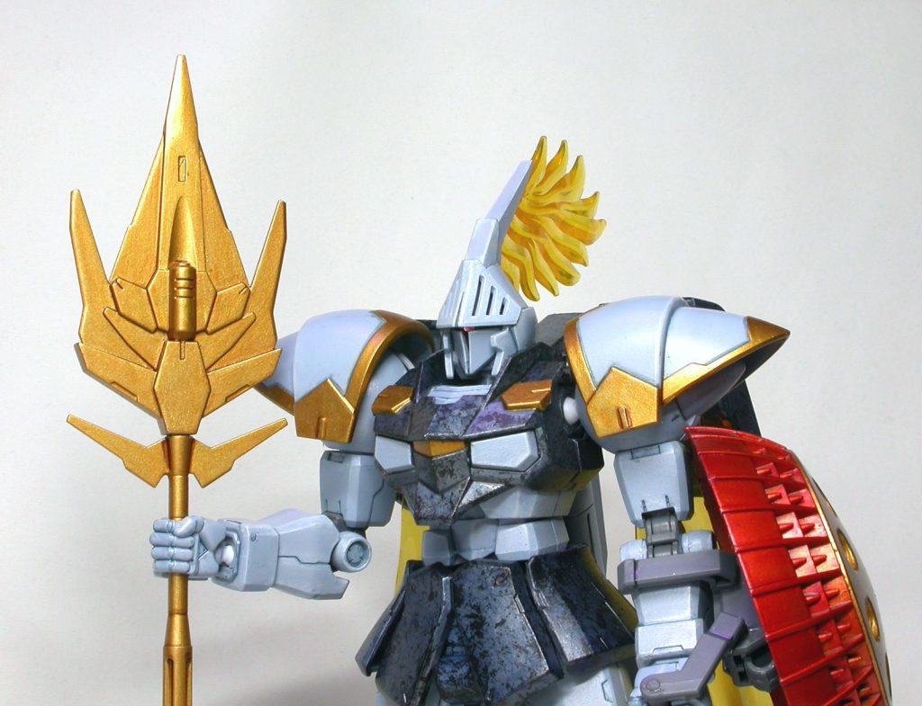 モノアイはキットだとシールだったのでバイザーを事前に分割した上でHアイズ1.8mmとラピーテープに置き換え。覗き込まないと見えないけど光ると嬉しい。