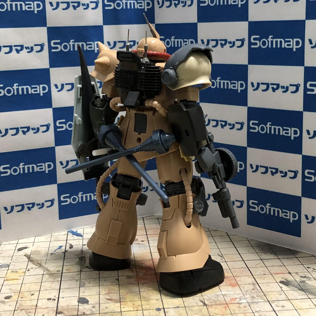 迷走中。ドムトローペンのシュツルムファウスト取付治具を流用してみるも、イマイチな感じ。(;^ω^)