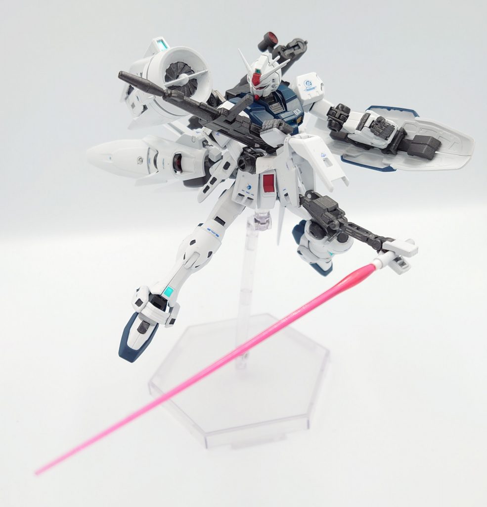 フォールディングアームによる斬擊ですフォールディングアームはステイメンの前腕をそのまま繋げられる様に加工しました