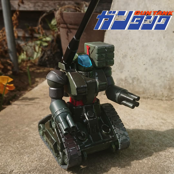 ガンタンク (六連装ミサイルポッド仕様)