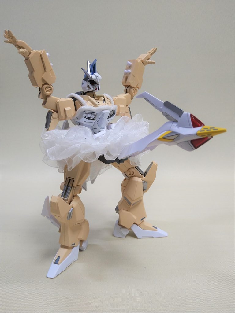 ちょっと鳥頭がデカすぎる気もするが。