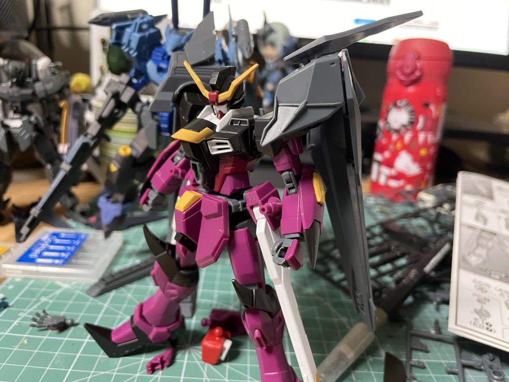 塗装前段階。ラヴファントムのバックパックを変えただけで加工は全くしてません。