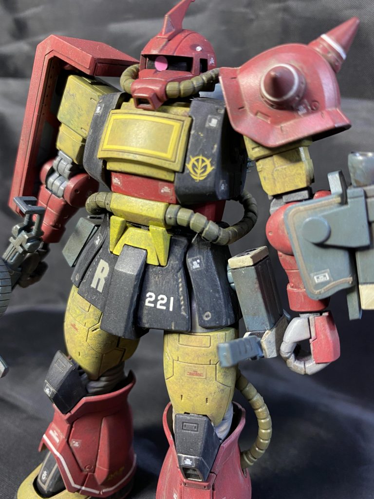 バストアップ。機体番号の221は雑誌GHLのドワッジ作例でつけていた番号です。