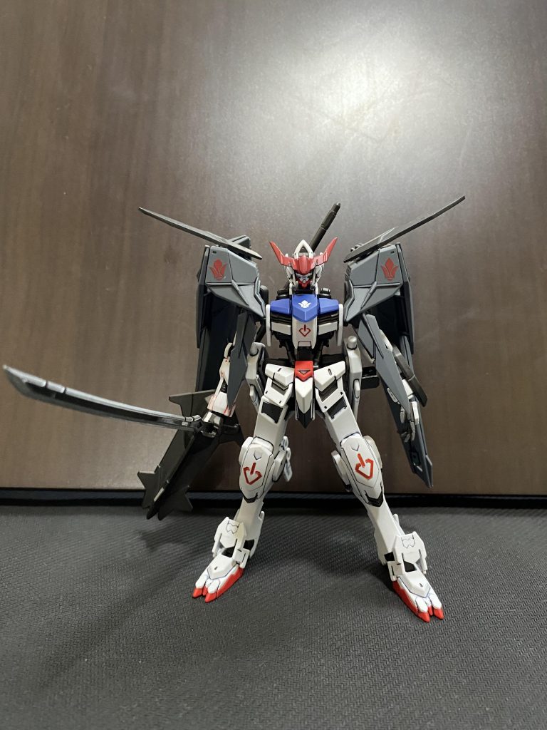 最後にRaise your flagラストっぽく。まだまだ荒削りですが自分なりに鉄血のオルフェンズに対する想いをこのバルバトスに詰め込みました!ダイバーギアの台紙も印刷はしたのですが世界観重視であまり映りこまないよう撮影しています。ご覧頂きありがとうございました!