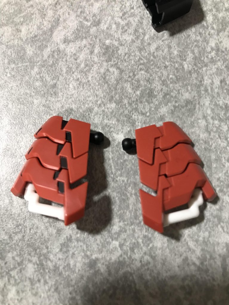 腰の部分を部分塗装しています。