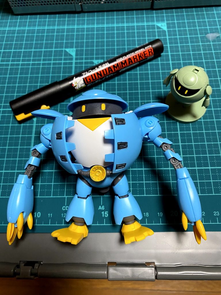 初めてガンダムマーカーでペイントしました。お手軽に楽しめて、素敵ですね🐷