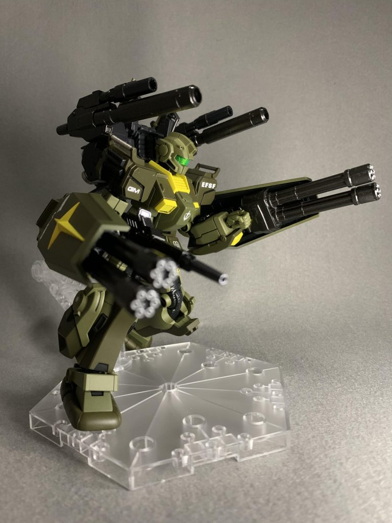 今回は時間をかけず簡単に制作してみました。いい意味で今までの自分らしくない機体が出来たかなーと思います。「汚し」とかしたら、もっと この機体っぽいかな？とは思ったのですが、それはあまりにも自分らしくなさ過ぎるのでヤメました。最後までご覧下さり、ありがとうございました！