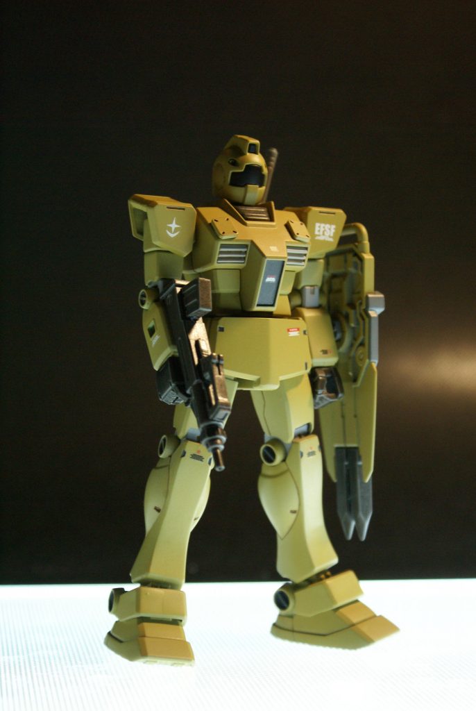 首の延長や肩をFGガンダムに変更したのでかなりかっこいいです。