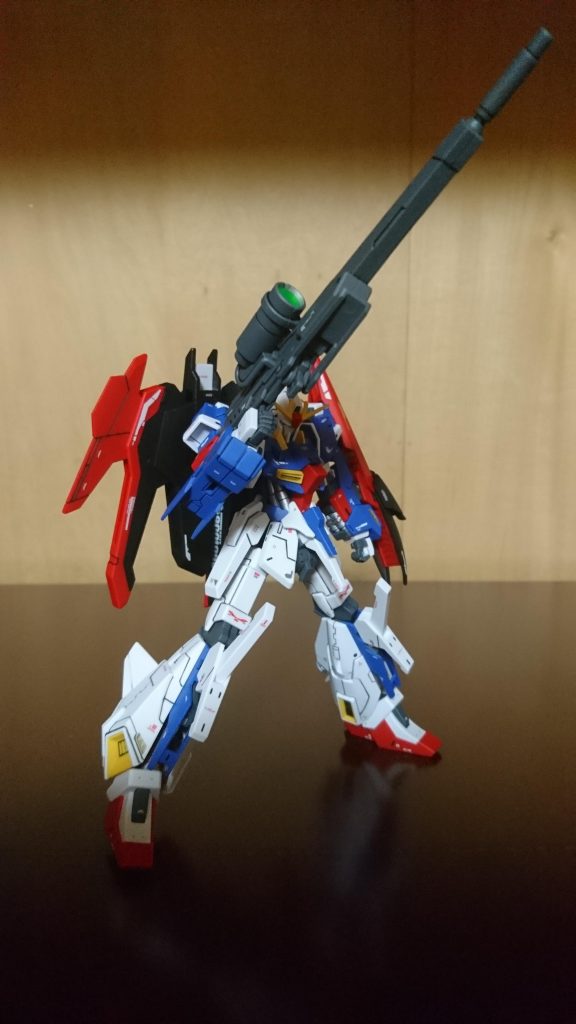 腰の可動域が壊滅的なのでポージングが取れません(笑)