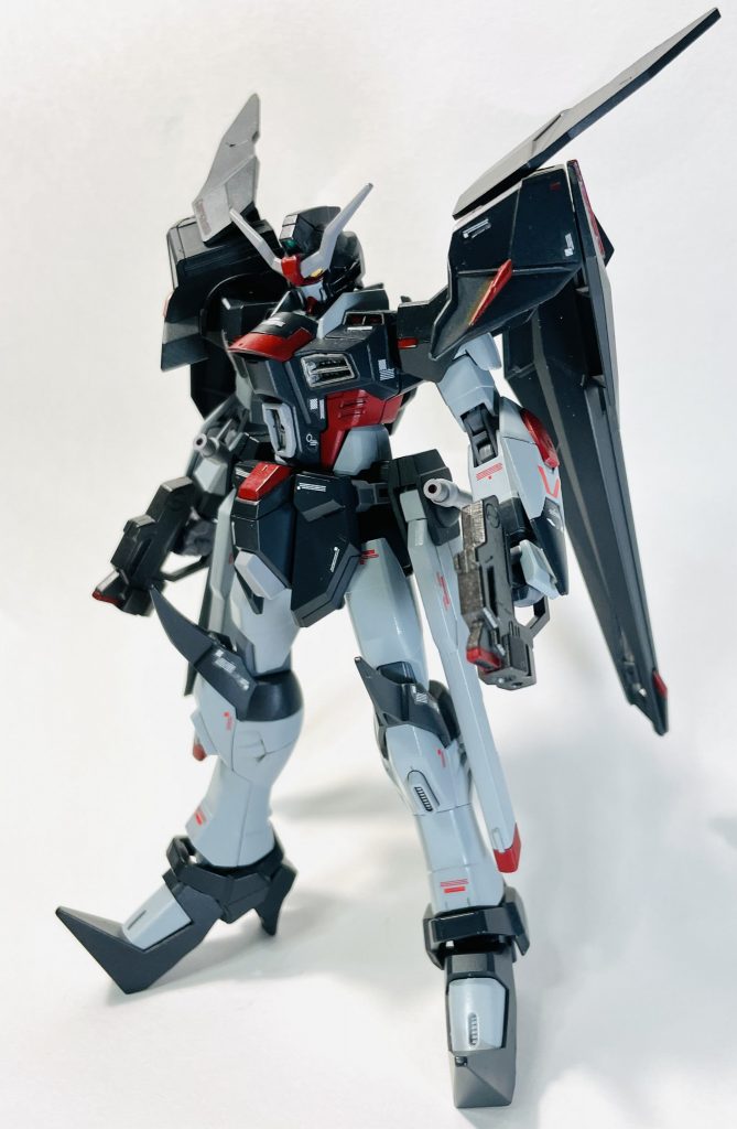 正面から。本体はラヴファントムの色を変えただけです。ライフルはトールストライクのを流用。