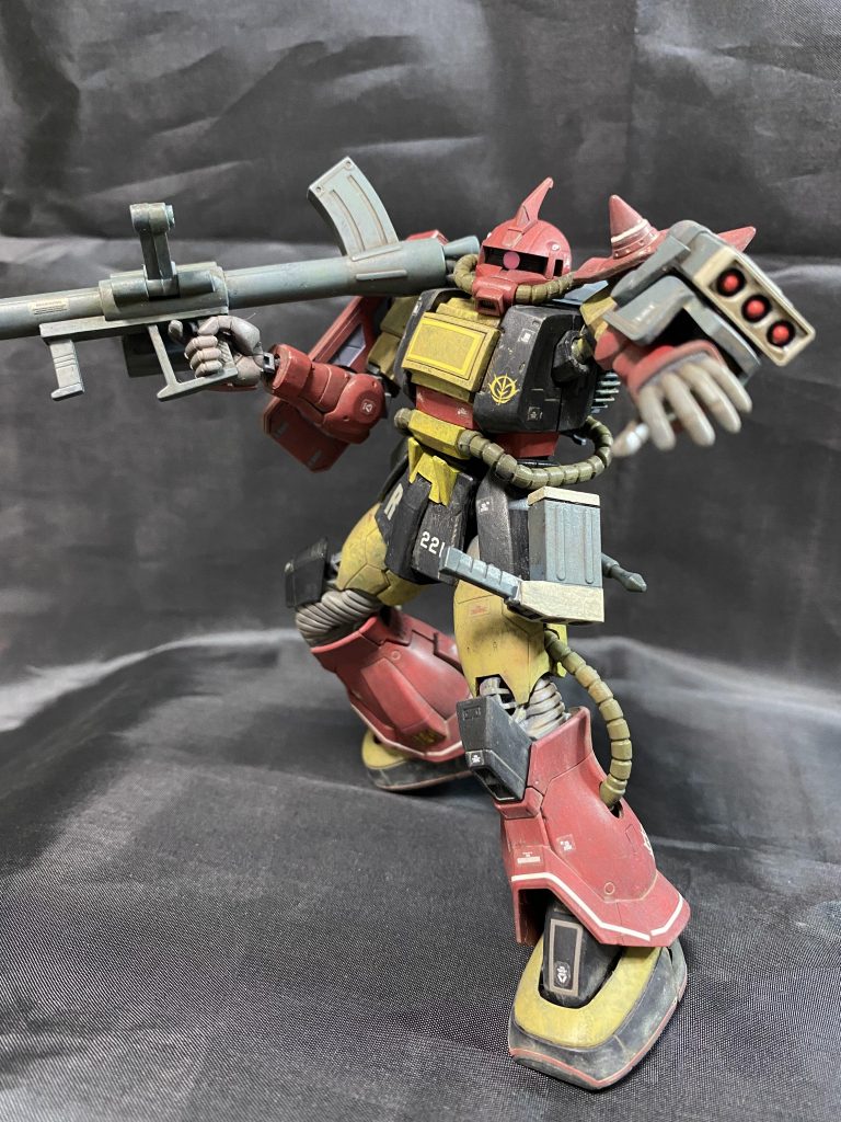 前腕ミサイルポッド構え!