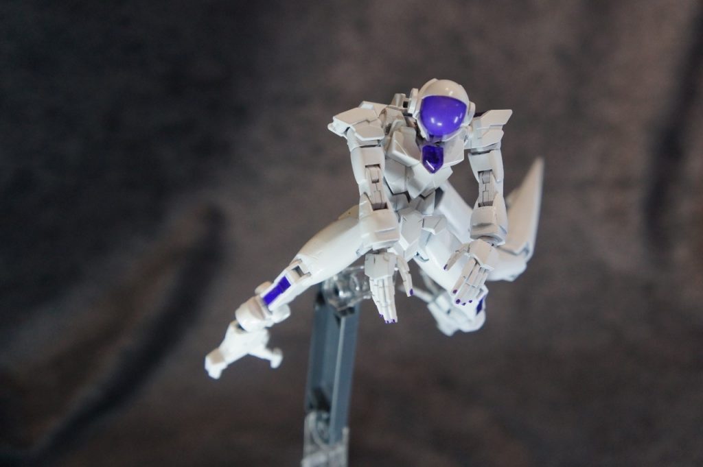 紫の部分はスターブライトジュラルミンの上にクリアーパープルでキャンディ塗装風にしてみました。