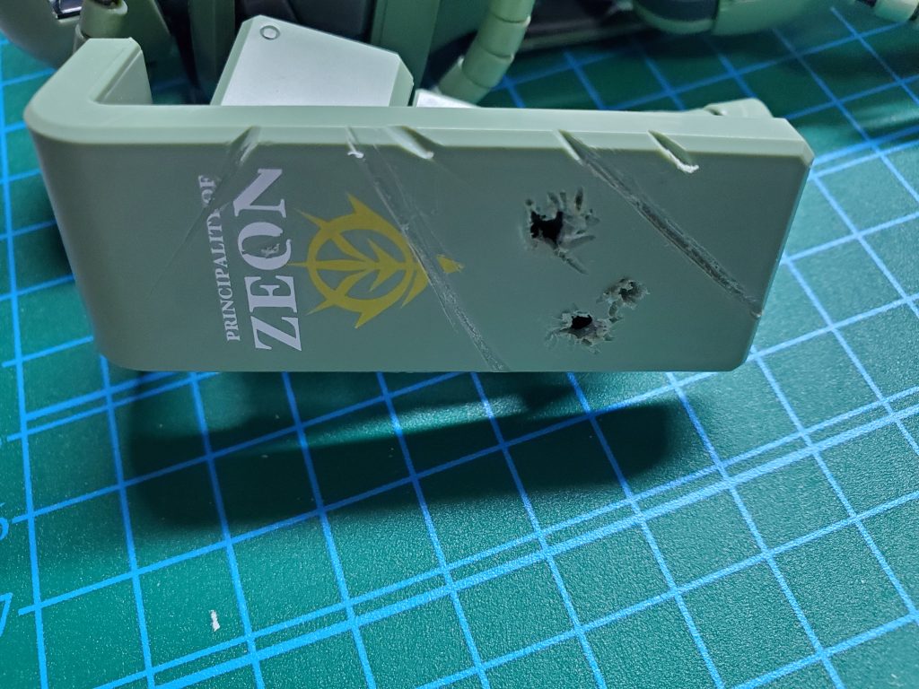 ザクII　ダメージ表現–3枚目/制作者：まくう