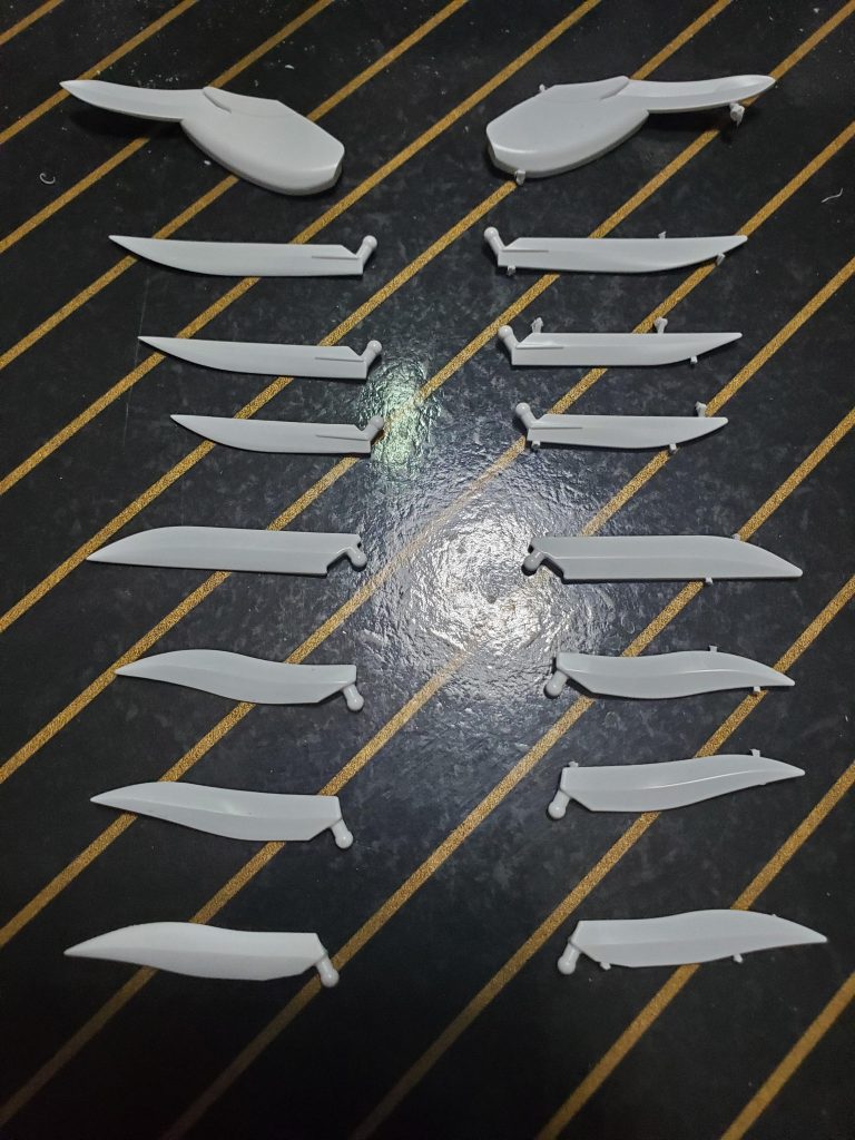 油断したら指が切れるくらい削りこみましたw