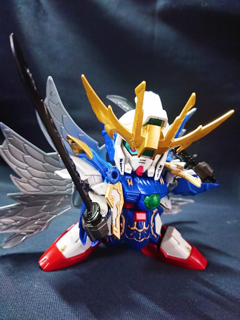 孔融は孔子の子孫で、遺伝のせいか生まれながらにして学問が好きだったようです。魏に仕えていましたが、曹操とは仲が悪かったみたいです。孔融は魏ではなく孔融軍という形でEW機体で制作してみました。