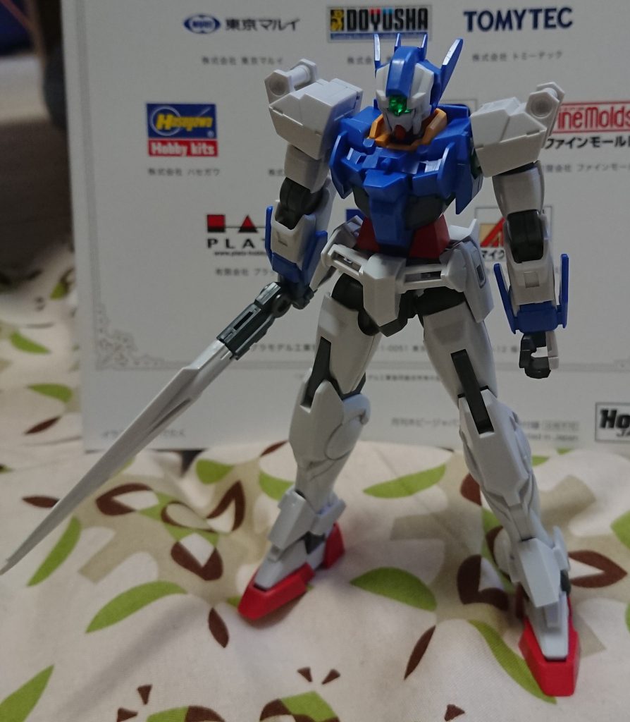 使用したのは、ダブルオーダイバーです。使うパーツのみで仮組