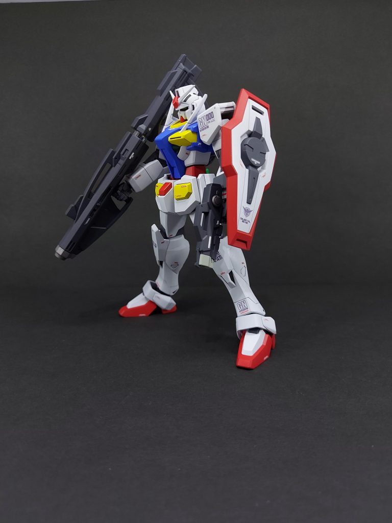 盾のグリップを削って、代わりに磁石接続にしました。