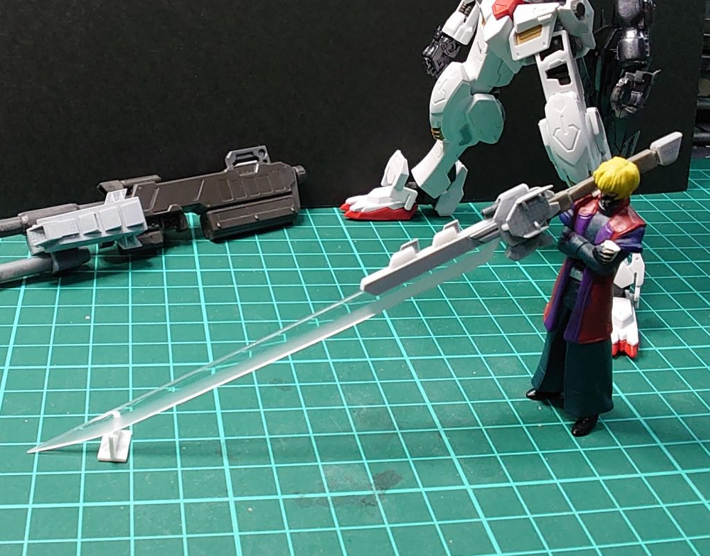 ダイソーのクリアケースから切り出したヒートソード