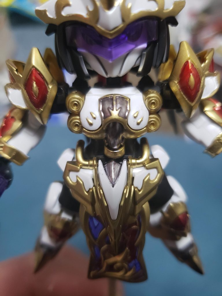 胸元を黒く塗装しないといけないみたいだったので、使ってみたいと思っていたヘビーガンメタリックを使用してみました。意外と発色が良く今後はお世話になりそうなカラーでした。