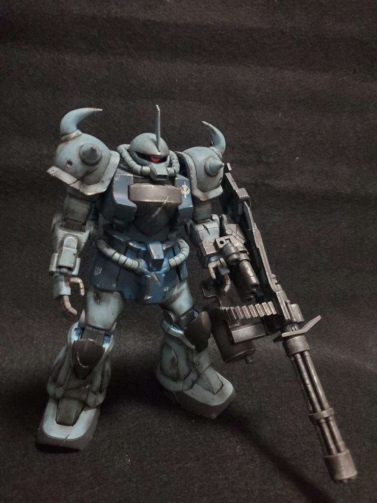 グフカスタム作るなら骨太なMGだなと思っていましたがHGも作りたいと思ってます。次作るときは自分オリジナルのカラーリングで塗装して仕上げたいです。