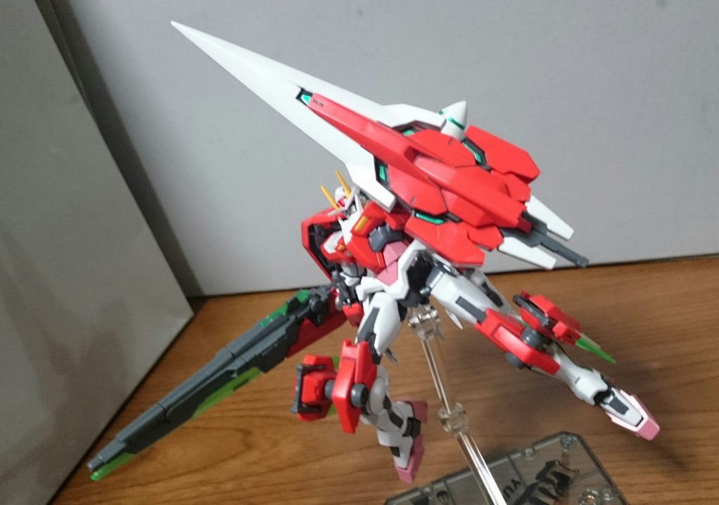 ・GNバスターソードII(GNシールドモード)露出したグリーンがすごくイカしてるっス