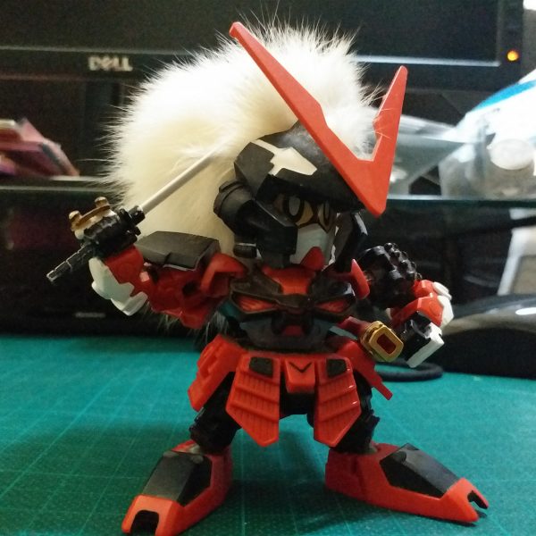 最近未有砌模型，執下模型發現還有部份又收錄的舊作！今次分享兩隻的可能有7年前了……當年只是用gundam marker直接上色膠面沒有什麼脱色都算保養不錯😅，都没為它們改名， 暫時叫他們叫阿灰和毛毛😄😄