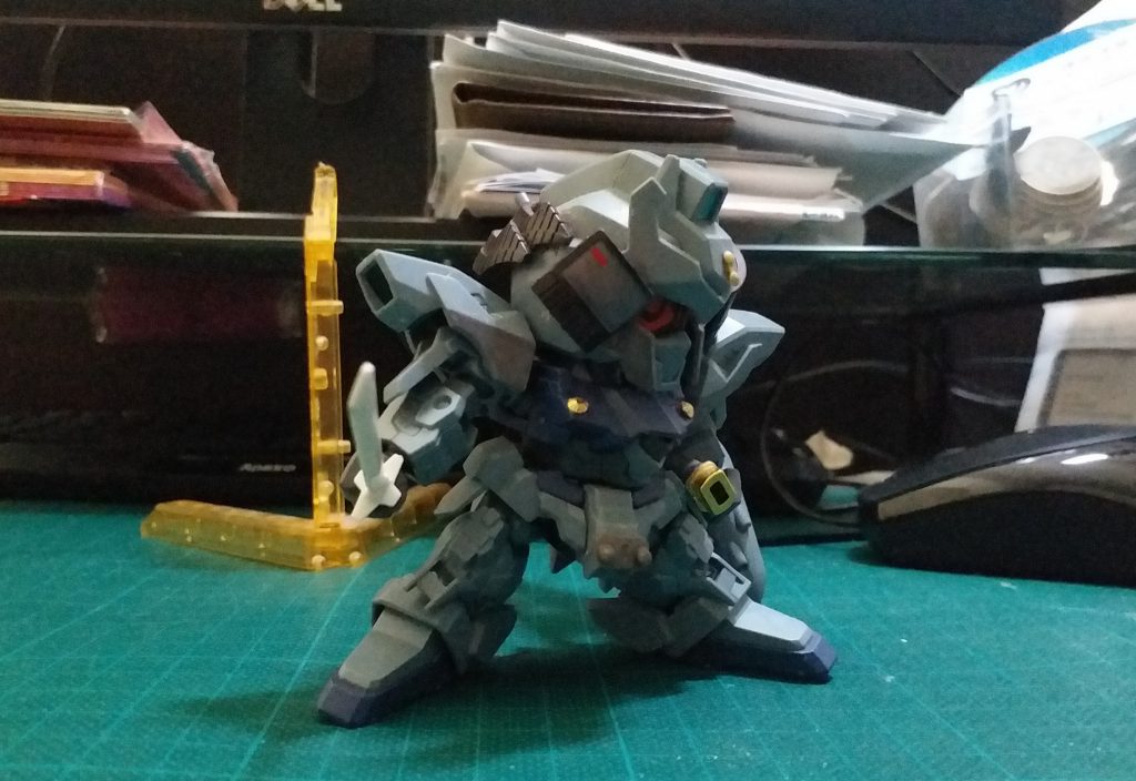 最近未有砌模型，執下模型發現還有部份又收錄的舊作！今次分享兩隻的可能有7年前了……當年只是用gundam marker直接上色膠面沒有什麼脱色都算保養不錯😅，都没為它們改名， 暫時叫他們叫阿灰和毛毛😄😄–3枚目/制作者：Kaichi Wong