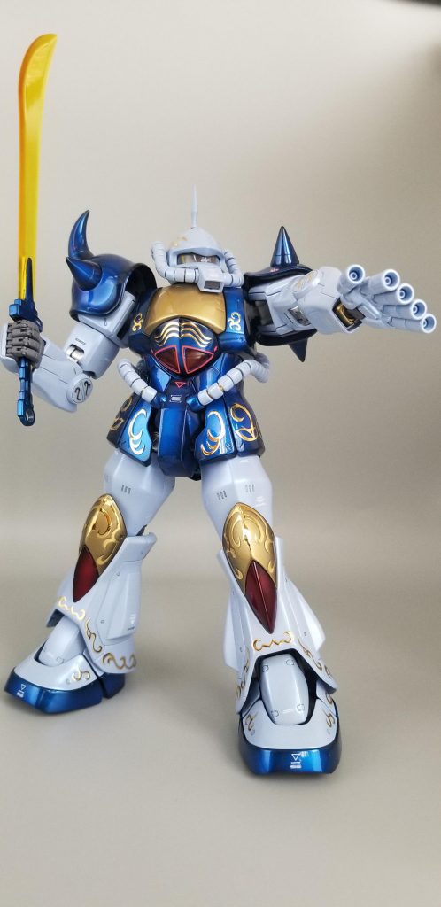 すみません。ポーズがださくてすみません（毎度のことなんでお許しを、、）今回、武器もサボらずにサーベルもコンパウンドで研ぎました。