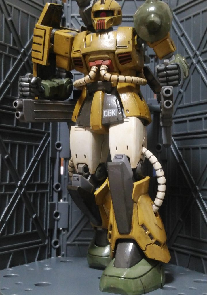 ビッグ・ガンを構え、戦場に赴くアルム大尉。正確な射撃で多くのMSや航空機、戦車等を仕留めたが、最終スコアはMS13、航空機22、戦車49である。