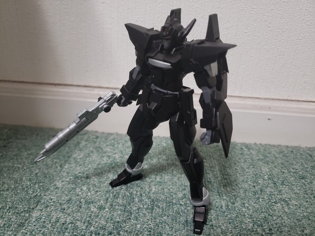 フロントビュー額のパーツだけGサイフォス専用のパーツ使ってますあとは頭や肩に小さい羽をプラ板で作って張り付けてます 