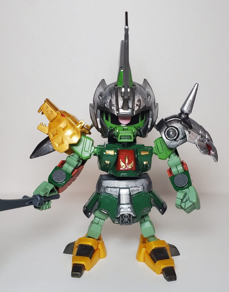 正面クロスシルエットのフレームを組み込んでみました。脛はシルエットブースターの二の腕パーツを使用しています。そのままでは使えないので、軸を太くしてあります。