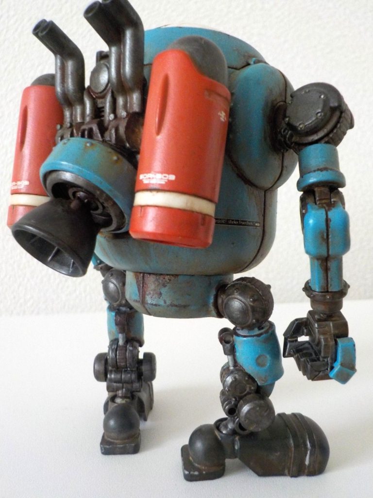 背中のタンクは前回のグリモンディの時に使ったので代わりにスゴックのを取り付けてます。